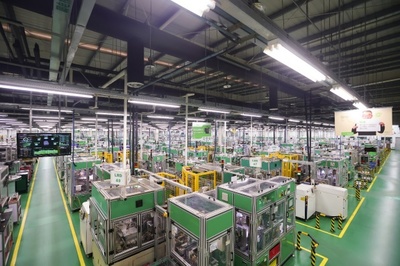 數(shù)智引擎，創(chuàng)新驅(qū)動(dòng)——上海施耐德工控以智能化鑄造燈塔工廠新標(biāo)桿